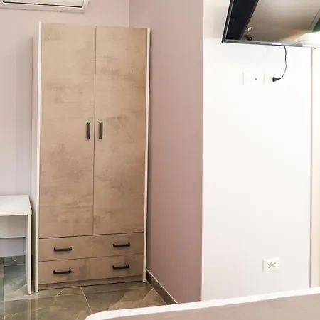 Bed & Breakfast Napolitano - Station 4*