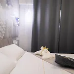 Bed and breakfast Napolitano - Station 4*