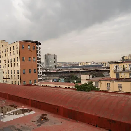 Napolitano - Station Nápoles